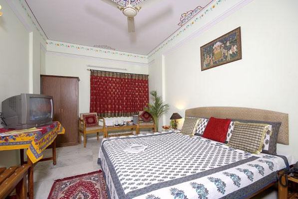 Hotel Sarang Palace